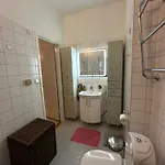 Valoisa Ja Tilava Kaupunkikoti 73 Nelioetae Lejlighed *