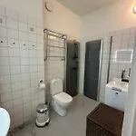 Valoisa Ja Tilava Kaupunkikoti 73 Nelioetae *
