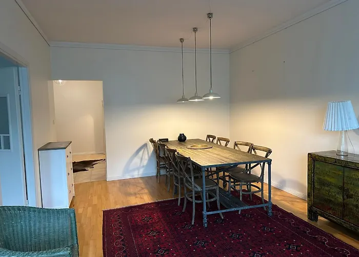 Valoisa Ja Tilava Kaupunkikoti 73 Nelioetae Lejlighed