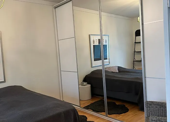 Valoisa Ja Tilava Kaupunkikoti 73 Nelioetae Lejlighed Helsinki