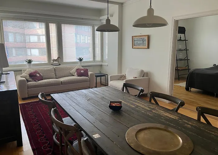 Lejlighed Valoisa Ja Tilava Kaupunkikoti 73 Nelioetae *